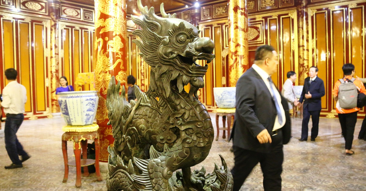 Cấm cán bộ bảo tàng môi giới, sưu tầm, kinh doanh, trao đổi di vật, cổ vật, bảo vật quốc gia