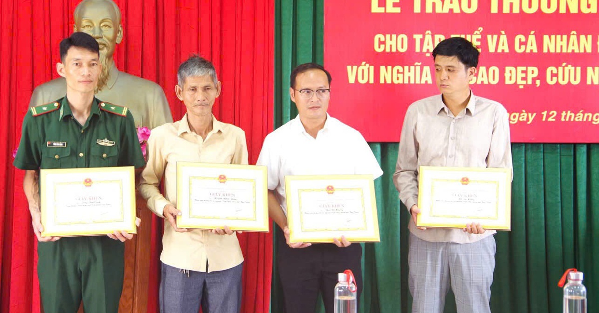 Khen thưởng 4 cá nhân, 1 tập thể cứu cô gái nhảy cầu Trần Phú ở Nha Trang