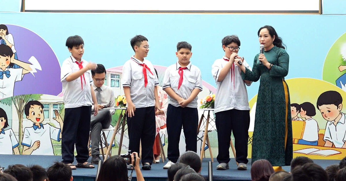 Chuyên gia hướng dẫn học sinh cách phòng tránh bạo lực học đường