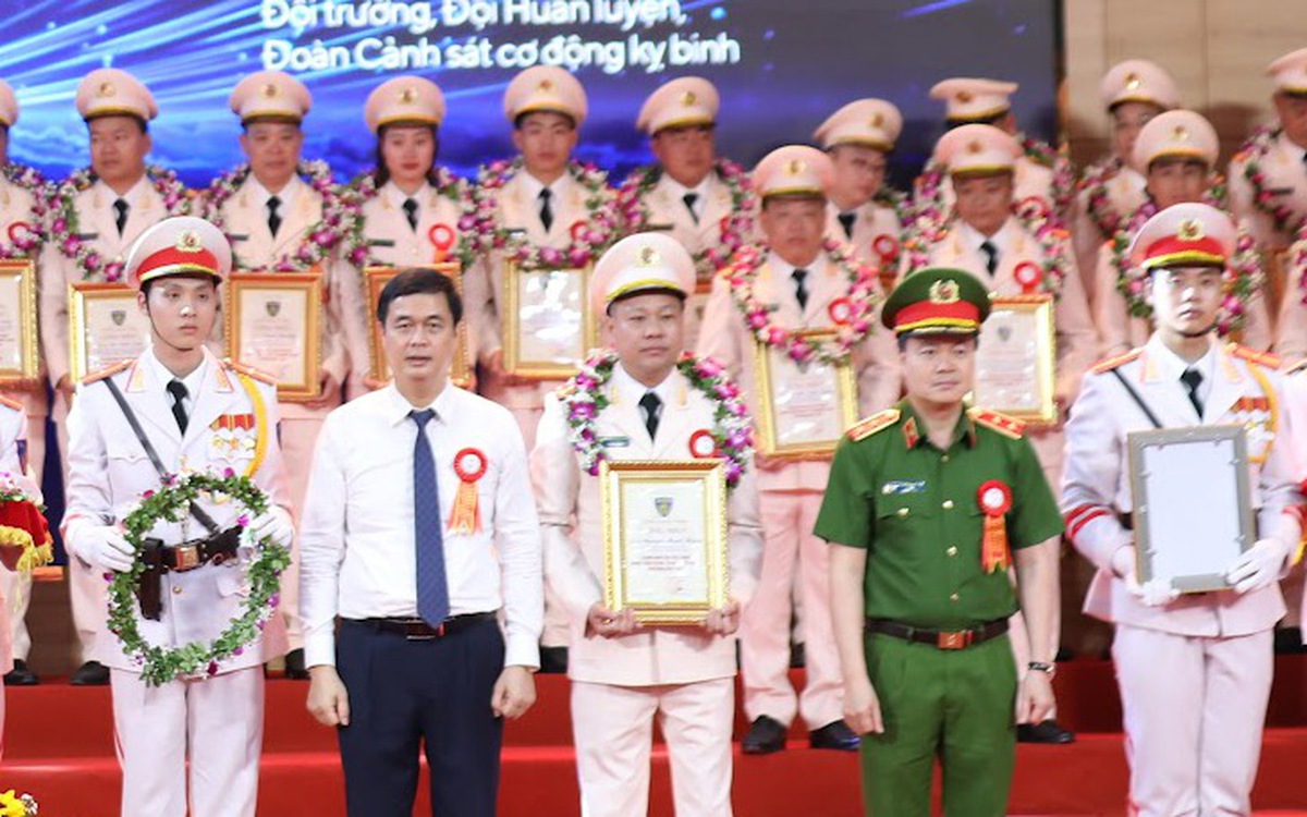 Bộ Tư lệnh Cảnh sát cơ động tôn vinh 80 điển hình tiên tiến