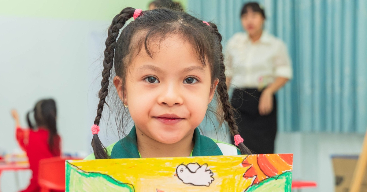 300 trẻ mầm non tranh tài chung kết 'vẽ sáng tạo'