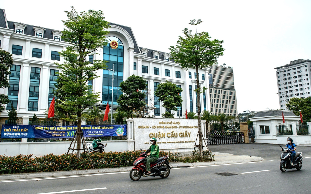 Tin tức sáng 17-4: Ưu tiên để trụ sở dôi dư làm trường học, bệnh viện; TP.HCM thiếu căn hộ bình dân