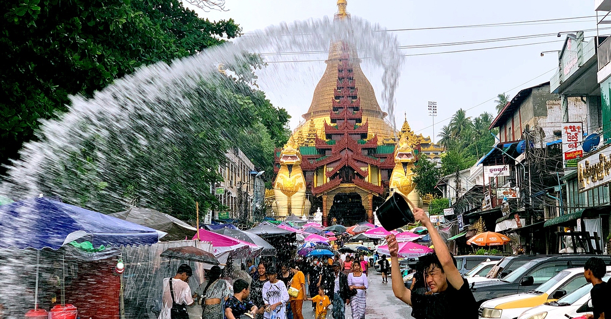 Lễ hội Thingyan và chiếc bánh Mun Lone Yay Paw của người Myanmar