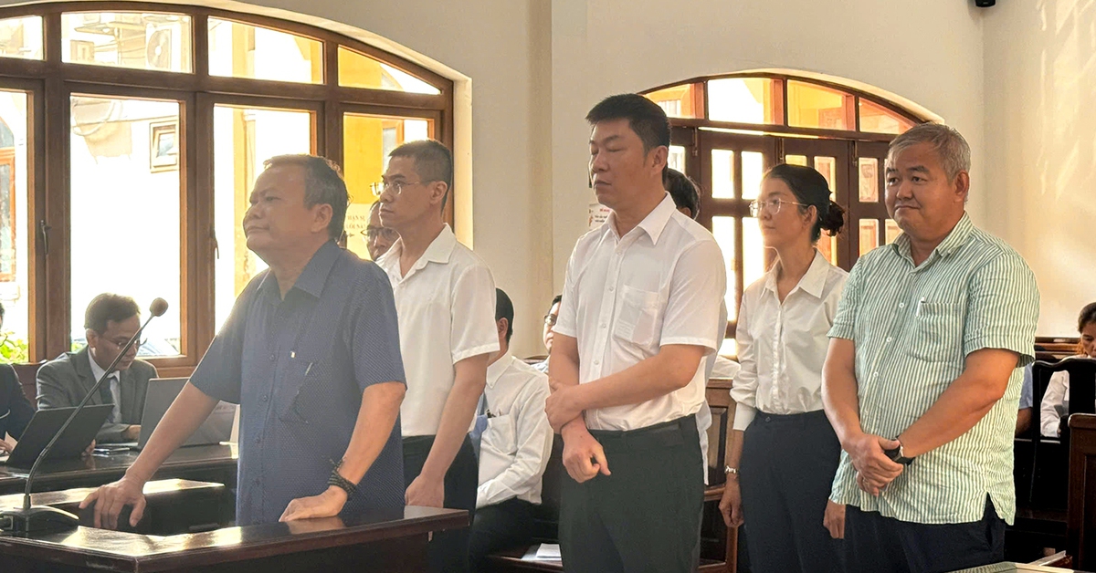 Xây gần 500 căn nhà trái phép ở Đồng Nai: 5 cựu cán bộ huyện hầu tòa