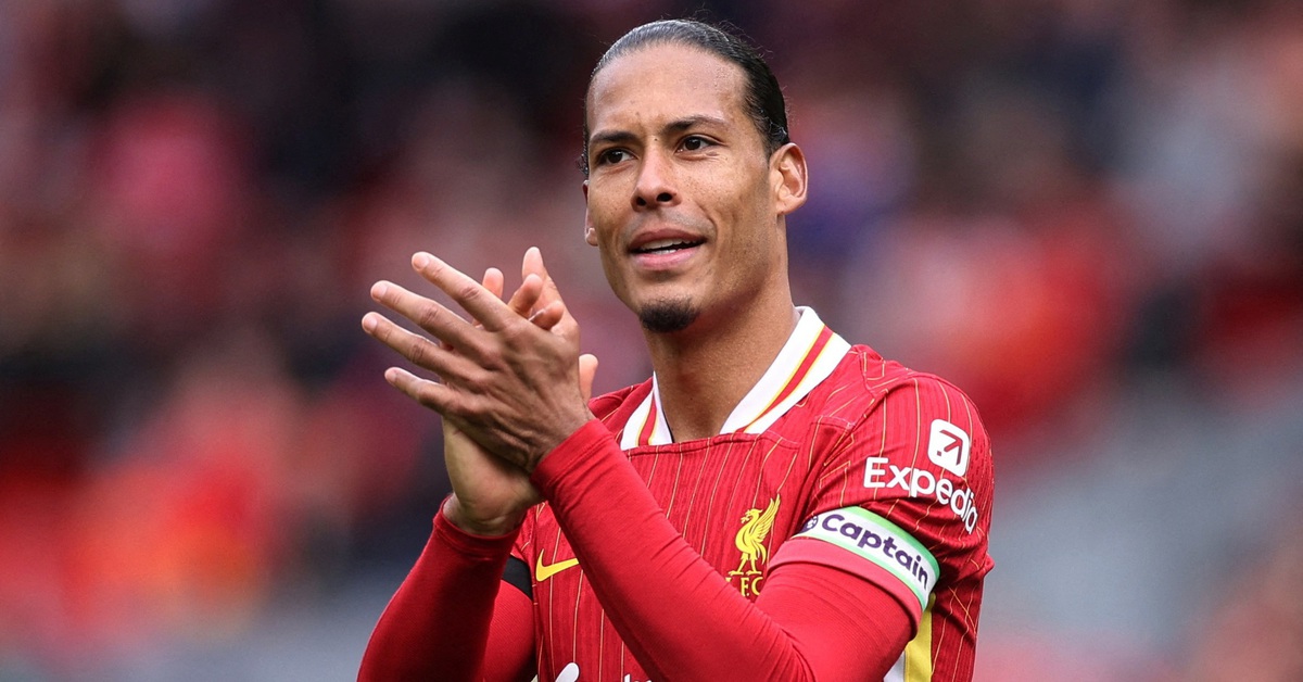 Van Dijk gia hạn hợp đồng với Liverpool thêm 2 năm