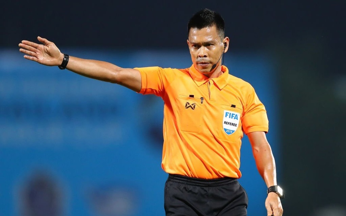 Ba trọng tài Thái Lan và Malaysia làm việc ở vòng 19 V-League 2024 - 2025