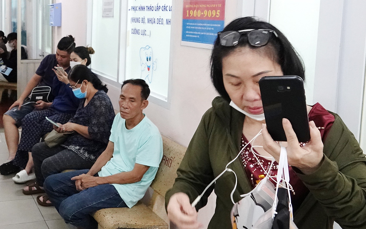 Bác sĩ bị bêu riếu lên mạng xã hội, làm sao ngăn?