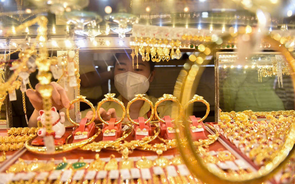 Giá vàng miếng tăng vọt lên 118 triệu đồng/lượng