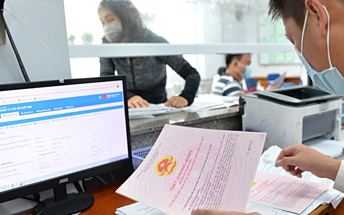 Sắp tới mua bán nhà đất có phải công chứng?