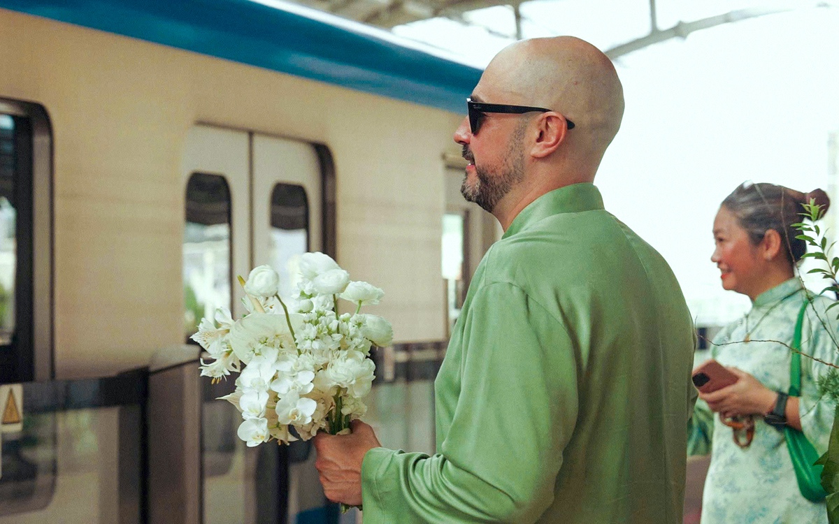 Chú rể Tây Ban Nha rộn ràng đi đón dâu bằng metro số 1