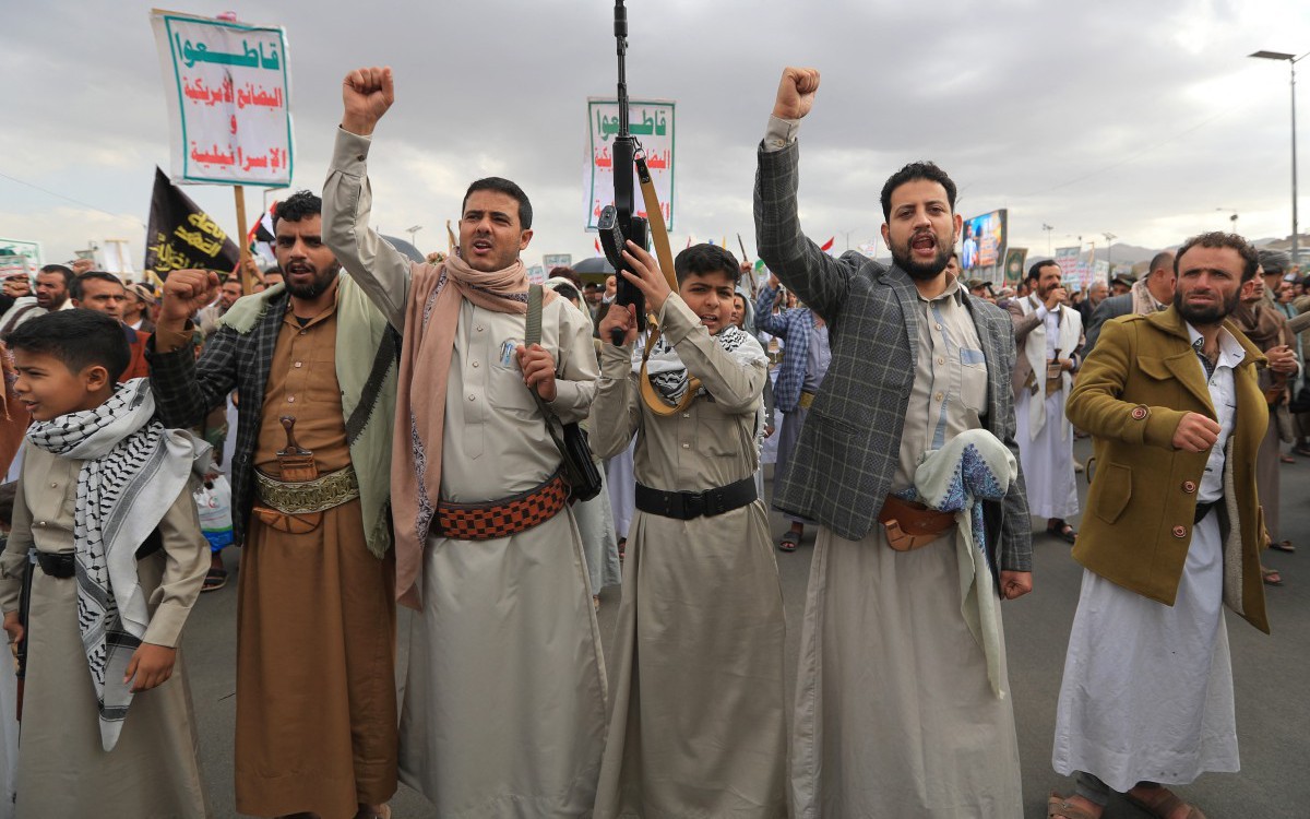 Houthi tố Mỹ không kích cảng dầu tại Yemen khiến 38 người chết