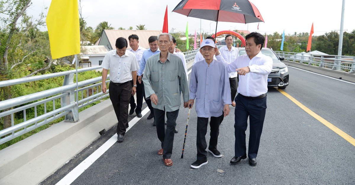 Thêm một cù lao giữa sông Tiền có cầu nối vào đất liền