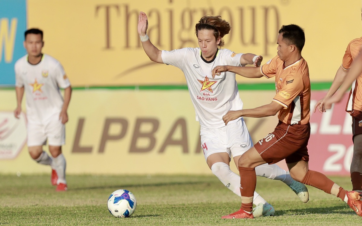 Viktor Lê khiến CLB Hoàng Anh Gia Lai thất bại trên sân nhà