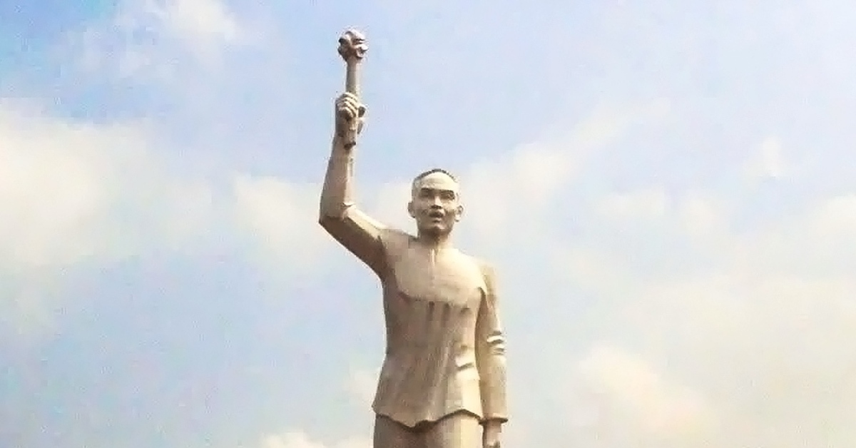 Xây nhà tưởng niệm Võ Văn Tần, Võ Văn Ngân và tôn tạo di tích Ngã tư Đức Hòa