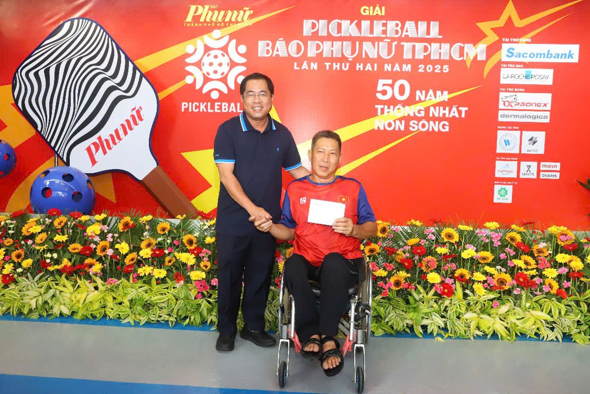 Khởi tranh Giải pickleball báo Phụ Nữ TP.HCM lần thứ 2 năm 2025 - 50 năm thống nhất non sông