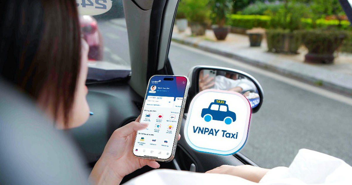 Gặp gỡ thần tượng khi đặt xe trên ứng dụng ngân hàng số VietinBank iPay Mobile