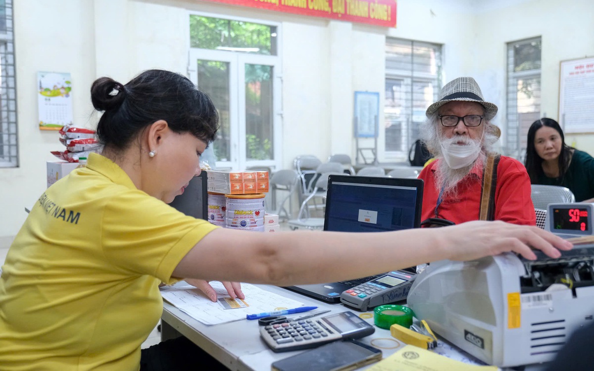 Tin tức sáng 21-4: Thủ tướng yêu cầu chi trả lương hưu tháng 5 sớm hơn