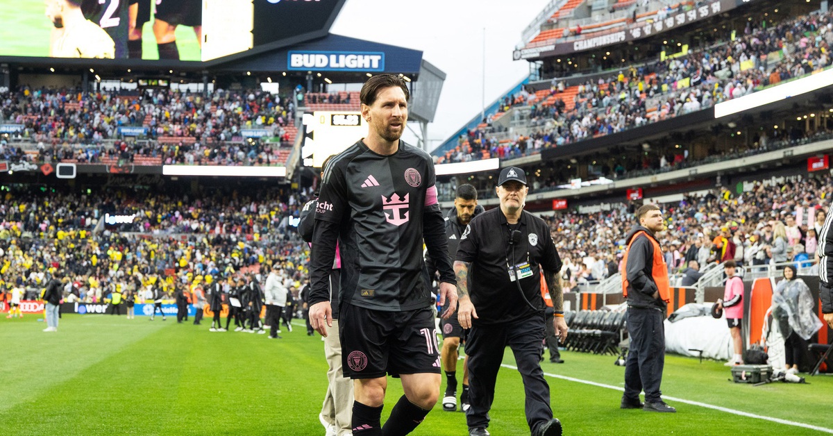 Messi giúp lập kỷ lục về khán giả dù… đá sân khách