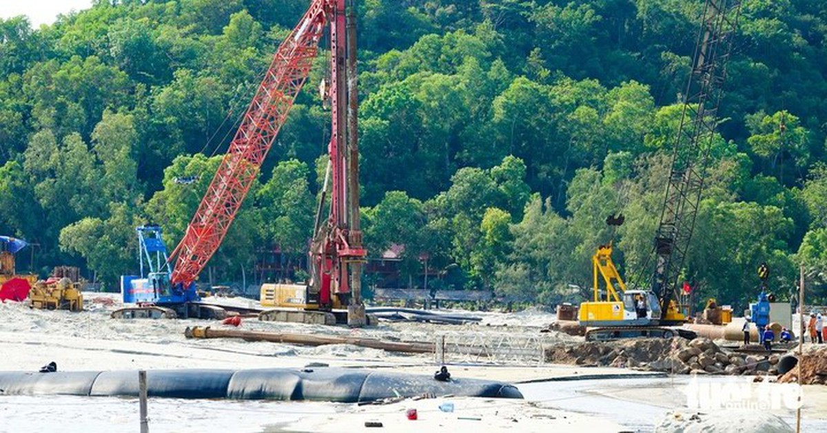 Khảo sát, khoan địa chất, sẵn sàng mở rộng cảng hàng không quốc tế Phú Quốc
