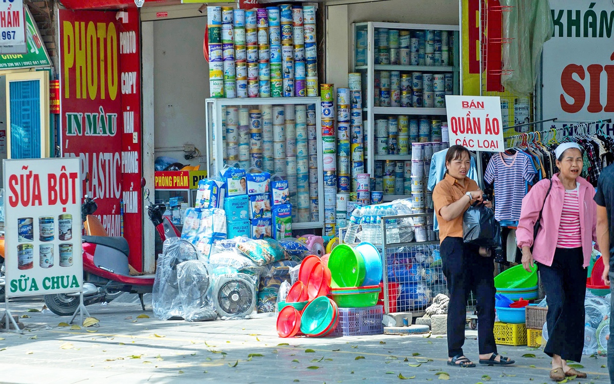 Người dân đòi trả lại sữa giả nhưng không ai nhận