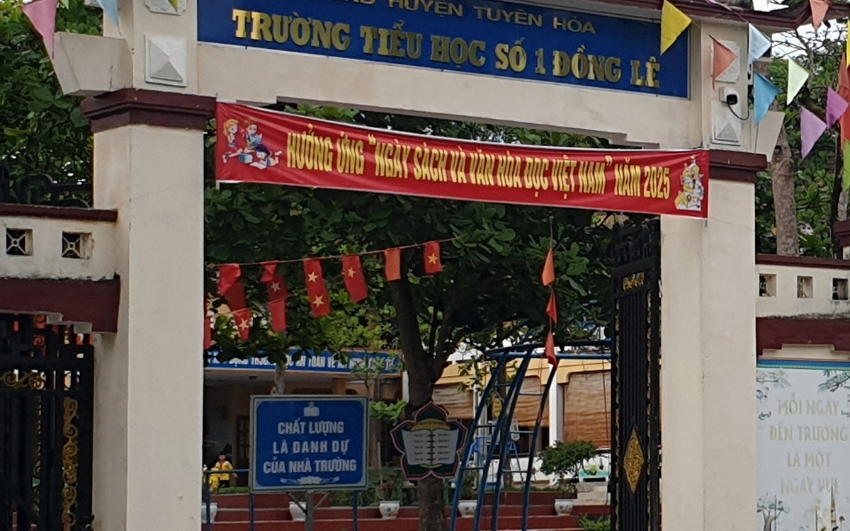 Bị phản ứng vì thu tiền không thông qua hội phụ huynh, lãnh đạo trường nói gì?