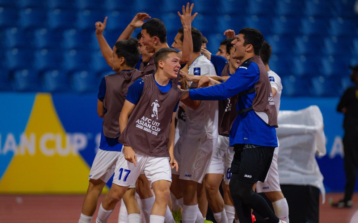 Lãnh 2 thẻ đỏ, Uzbekistan vẫn vô địch Giải U17 châu Á