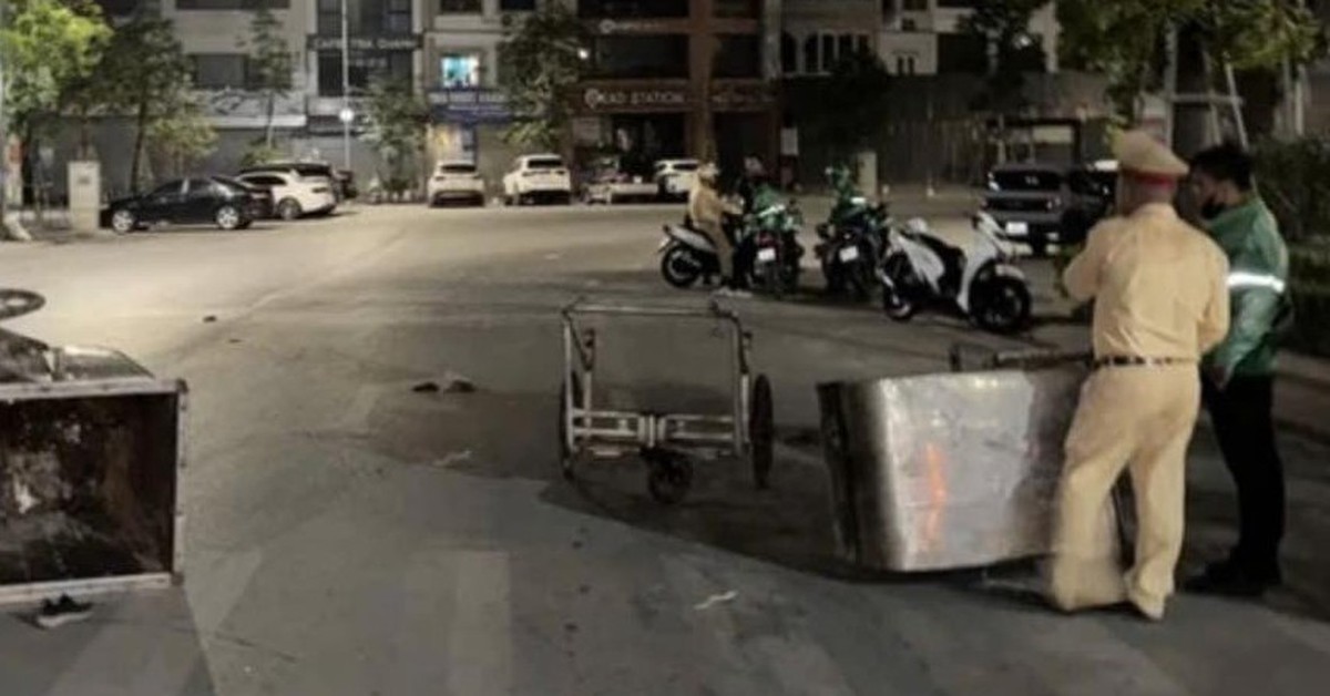 Truy tìm tài xế tông chết nữ công nhân vệ sinh ở Hà Nội