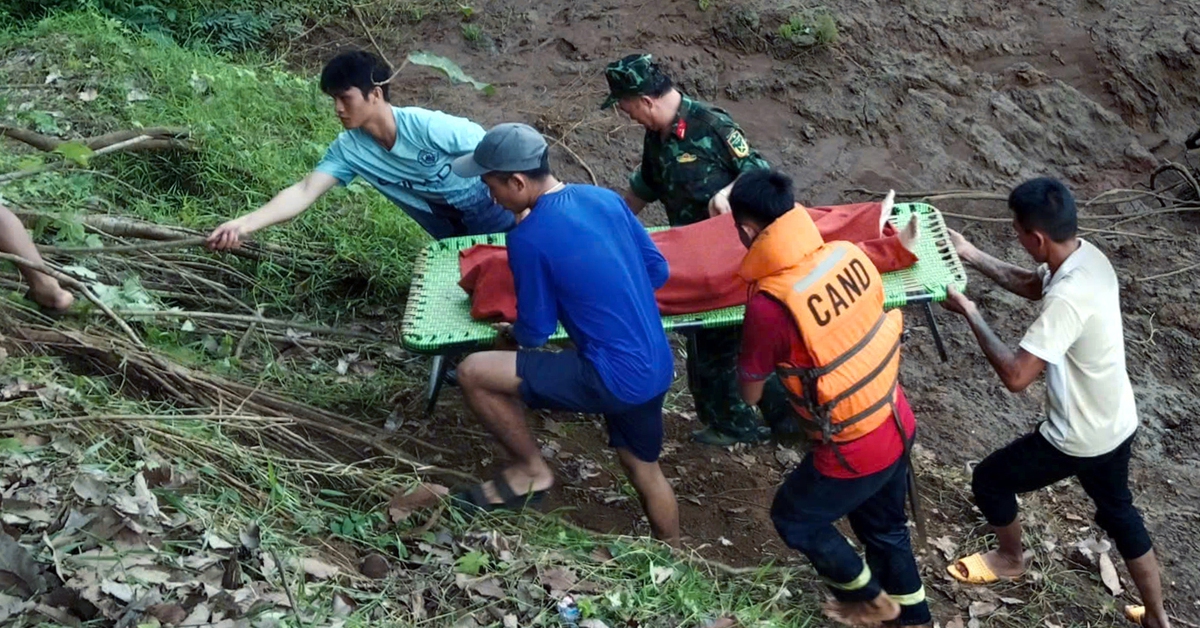 Xót xa hai anh em ruột chết đuối khi cùng gia đình ra sông Bé tắm