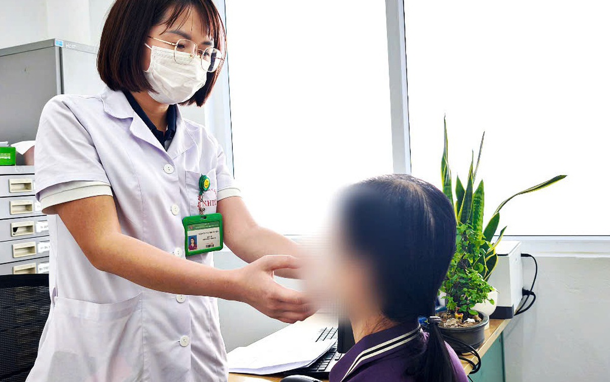 Ký sinh trùng dài gần 10cm ‘trú ẩn’ trong mắt