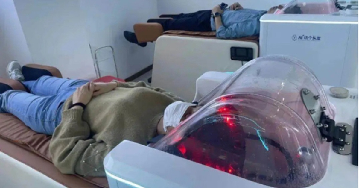 Gội đầu bằng thiết bị ứng dụng AI với giá phải chăng ở Trung Quốc
