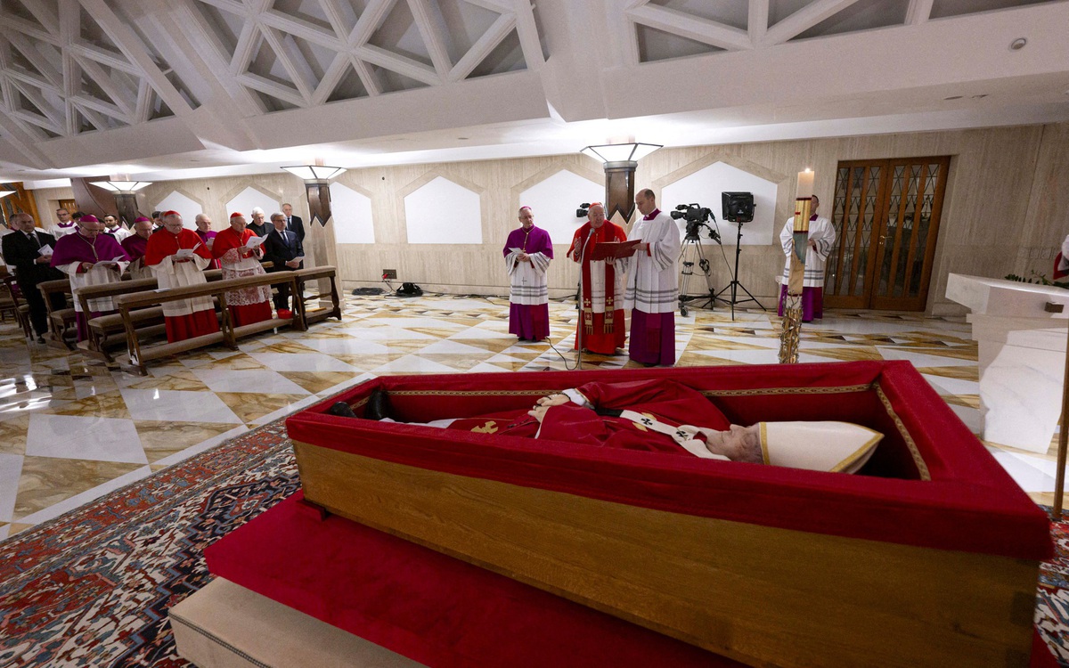 Ông Trump và các lãnh đạo dự lễ tang Giáo hoàng Francis