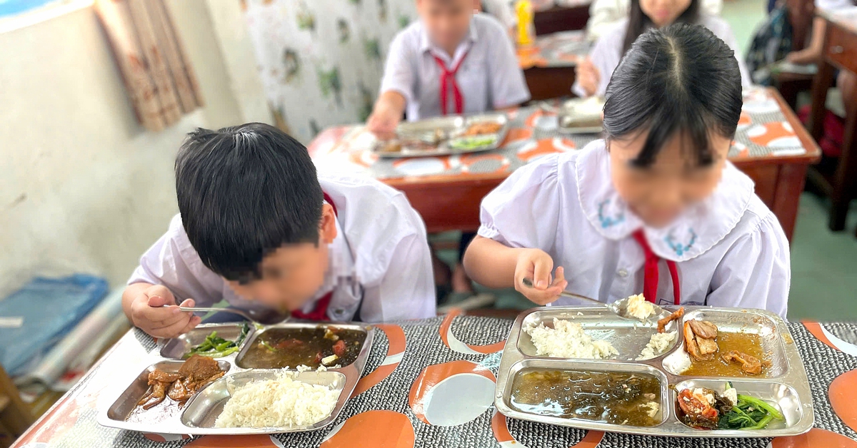 Phụ huynh lên tiếng vụ suất ăn bán trú ở Đà Nẵng bị chê ‘lèo tèo’