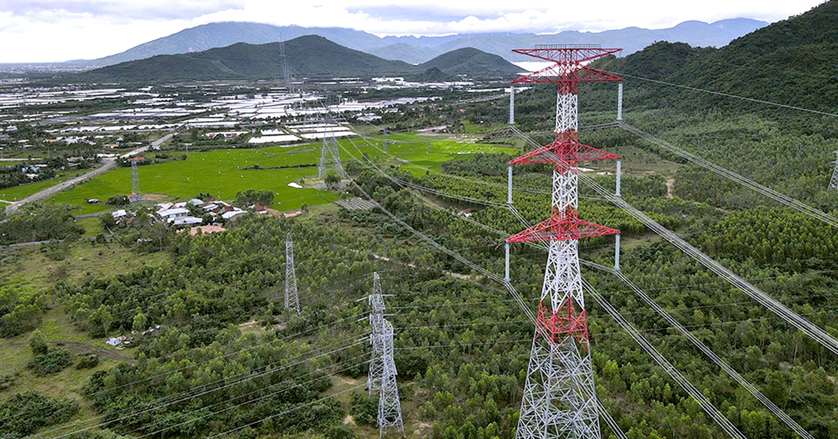 Đường dây 500kV gặp sự cố 'thoáng qua', nhiều nhà máy điện ở miền Nam 'dừng đột ngột'