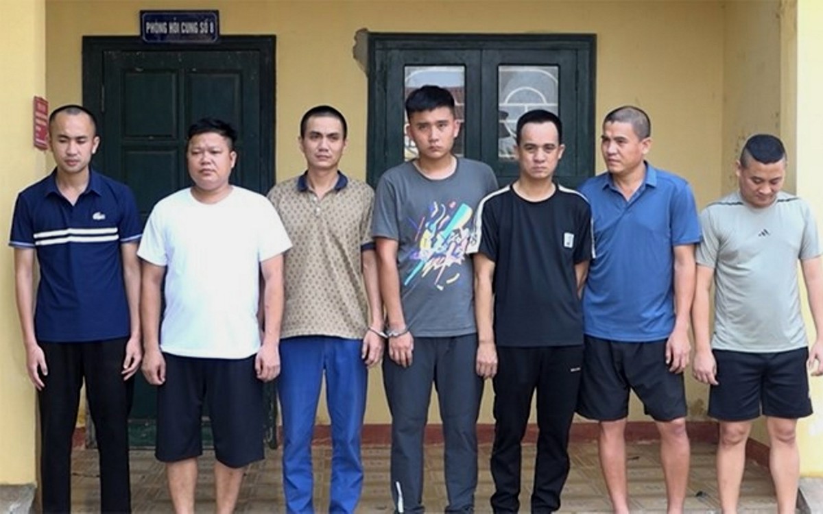 Đường dây cá độ bóng đá 300 tỉ đồng với tài khoản cấp siêu tổng hoạt động thế nào?