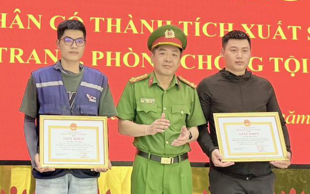 Khen thưởng 3 shipper giúp công an truy bắt nghi phạm trộm cắp