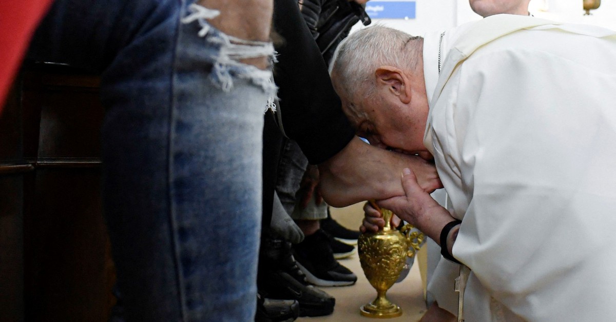 Vài ngày trước khi qua đời, Giáo hoàng Francis ‘vét sạch’ tài khoản cá nhân để giúp các tù nhân