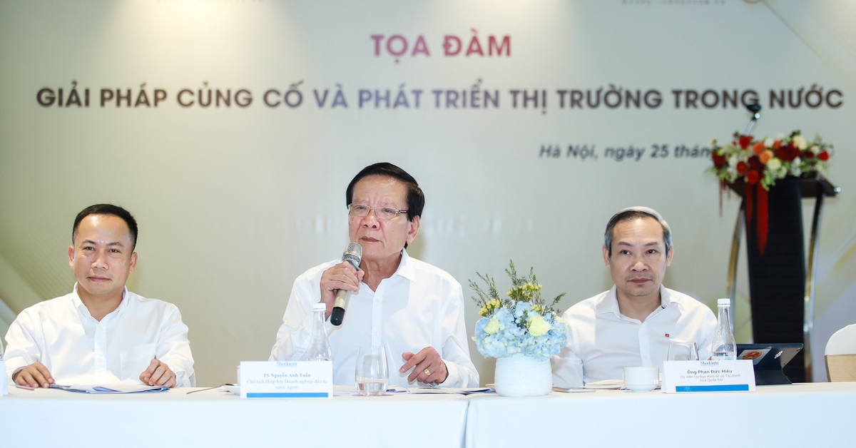 Mỹ áp thuế, doanh nghiệp cần quay về với ‘phao cứu sinh’ thị trường nội địa