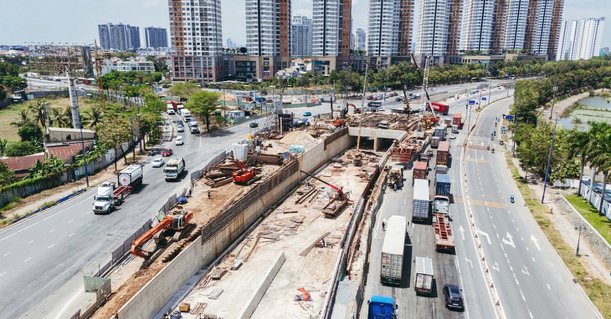 Ban Giao thông sẽ phải kiểm điểm nếu 29-4 không xong trạm bơm ở nút giao An Phú