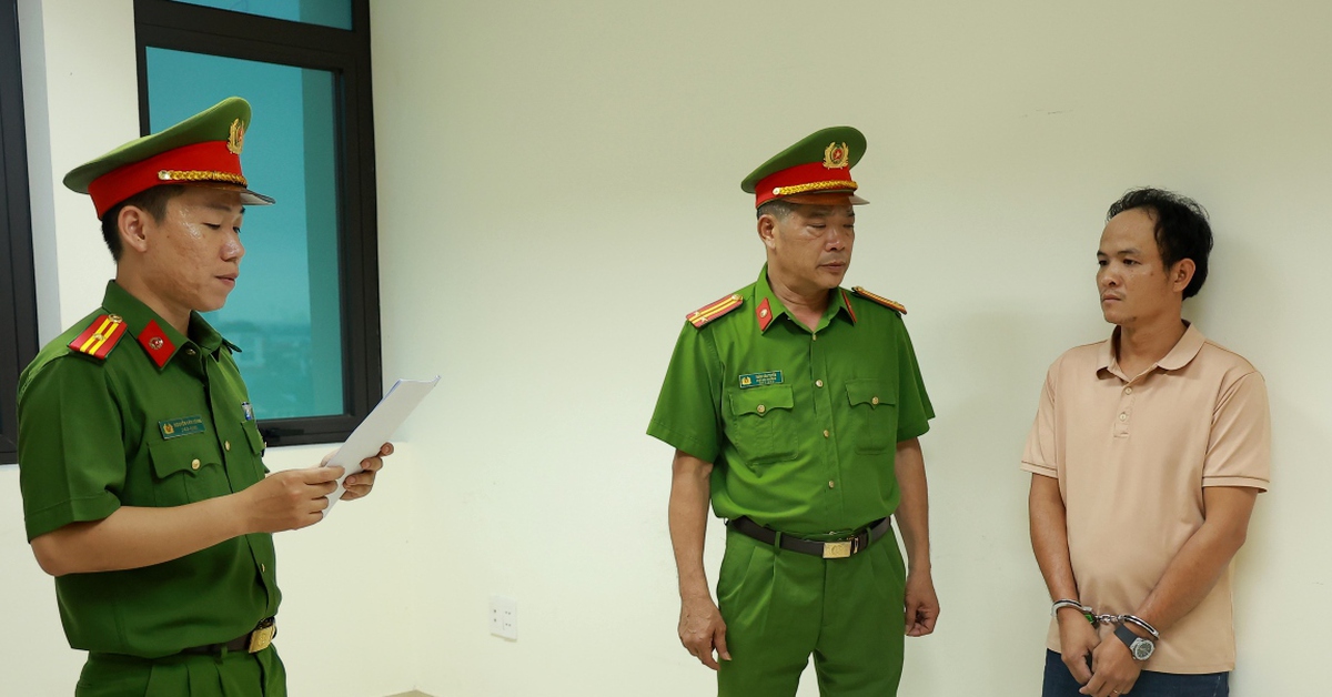 Thuê giới 'xã hội' chặn 2 xe chở gỗ đem bán trừ nợ, 3 người bị bắt