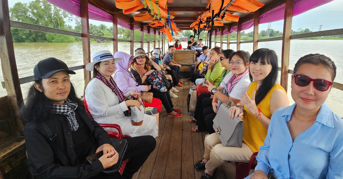 Tin tức sáng 28-4: Nhiều doanh nghiệp 'chốt' cổ tức trước nghỉ lễ; REE bị phạt