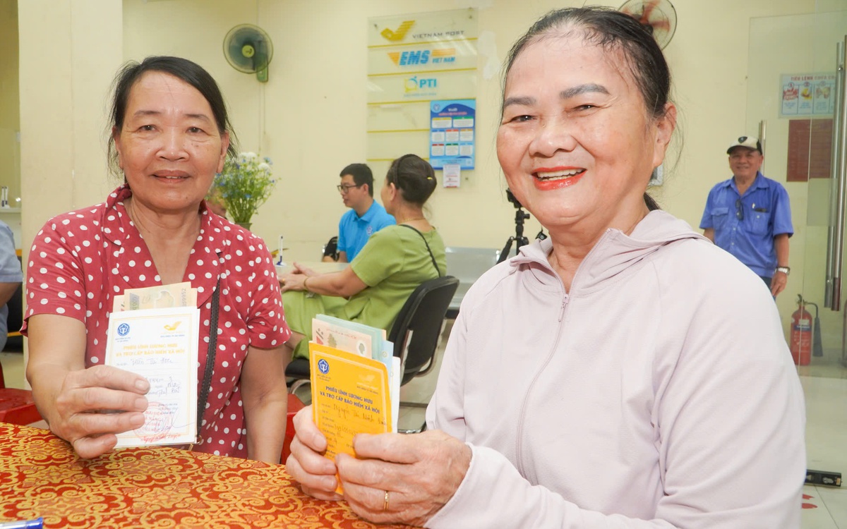 Tin tức sáng 29-4: Hơn 3,4 triệu người nhận lương hưu trước lễ; Lưu ý khi xem diễu binh, diễu hành