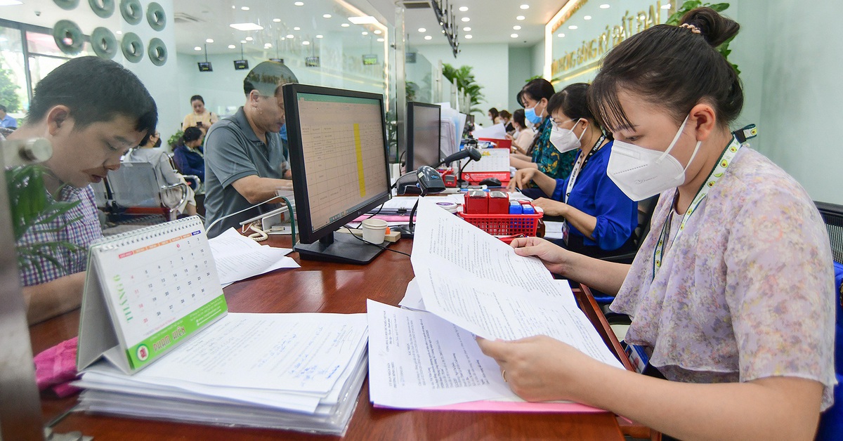 Bộ Nội vụ nói về việc lập trung tâm phục vụ hành chính công ở cấp xã và các phòng chuyên môn