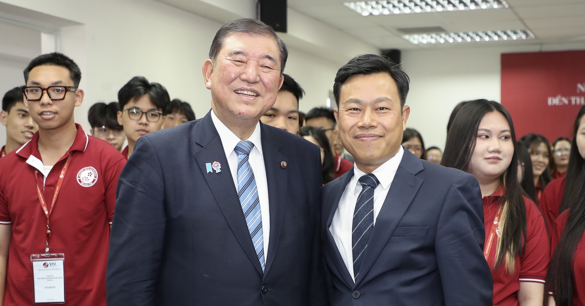 Thủ tướng Nhật Bản Ishiba Shigeru thăm Trường đại học Việt Nhật