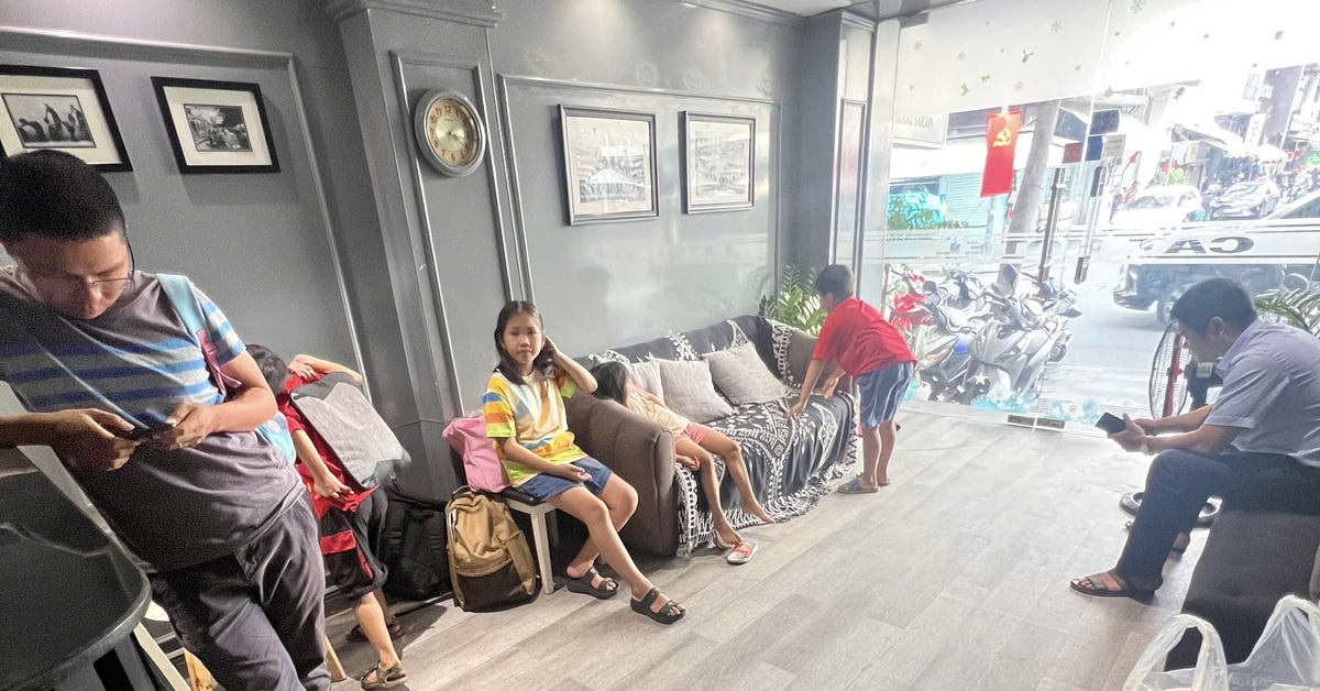 Khách du lịch gặp 'trái đắng' đặt phòng khách sạn khi đến TP.HCM dịp đại lễ 30-4