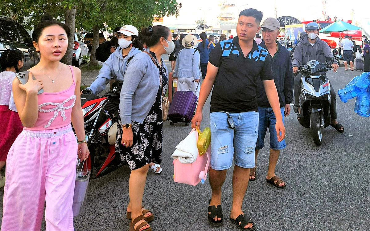 Du khách bắt đầu đổ về Phú Quốc và các đảo