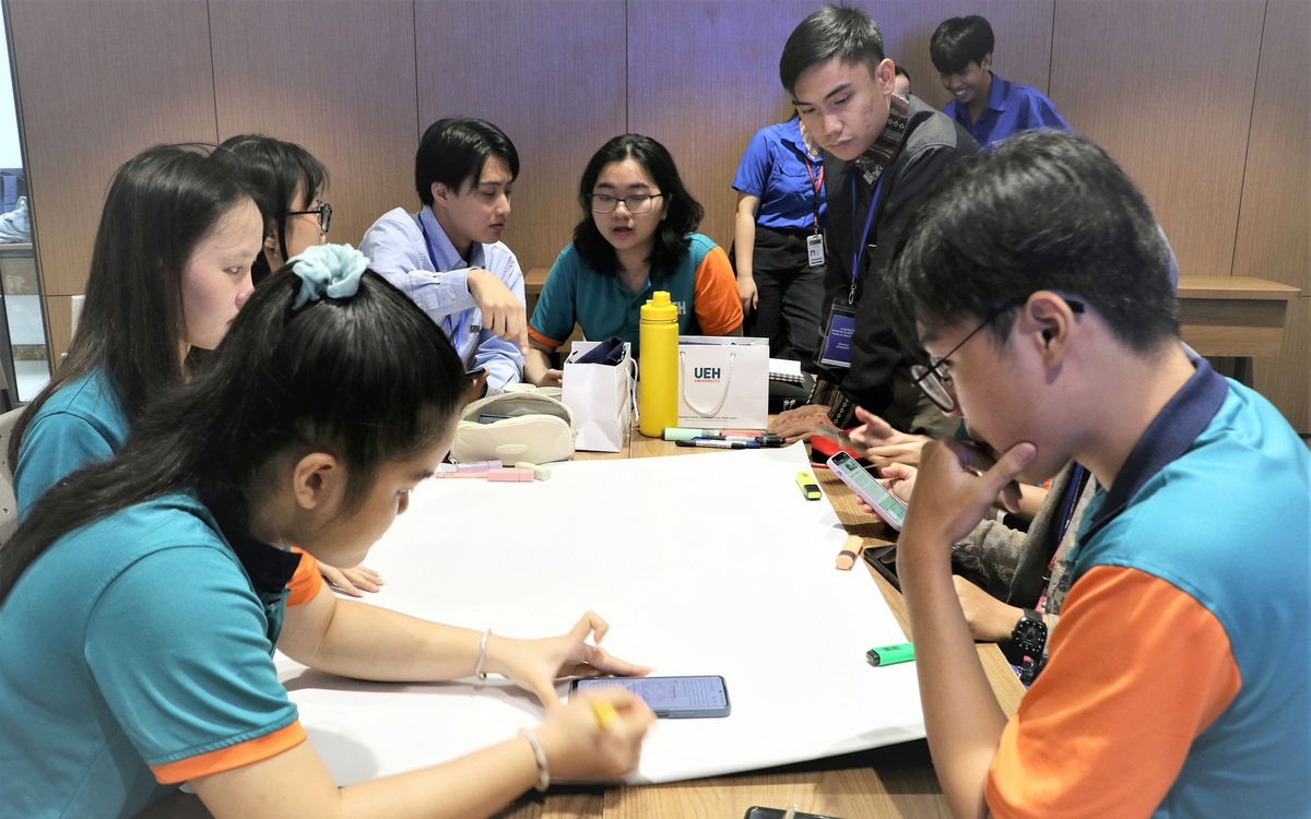 Sa thải cũng không chừa người giỏi