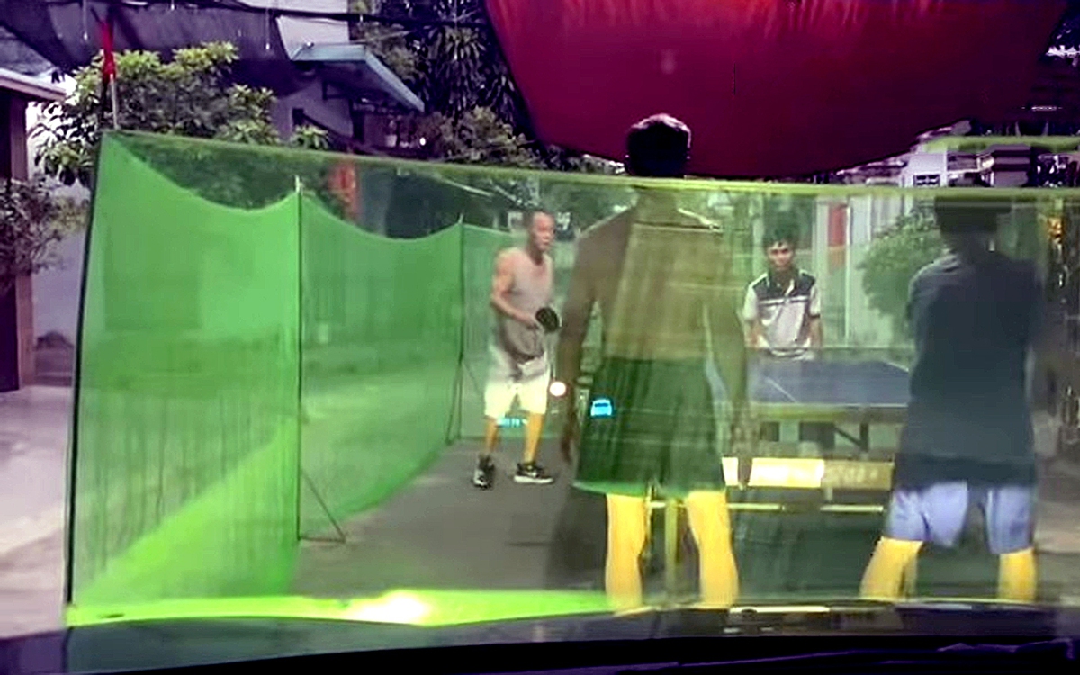 Chặn đường hẻm xe cộ qua lại để chơi bóng bàn, phạt 225.000 đồng đúng không?