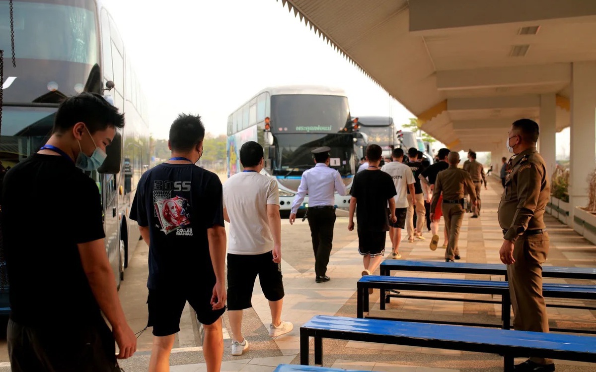 Đưa thêm 221 công dân Việt Nam vi phạm quy định xuất nhập cảnh ở Myanmar về nước