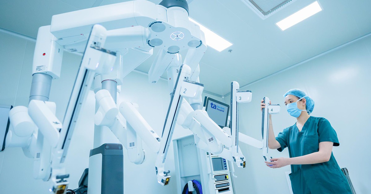 Robot Da Vinci Xi hỗ trợ 120 loại phẫu thuật phức tạp có mặt tại TP.HCM