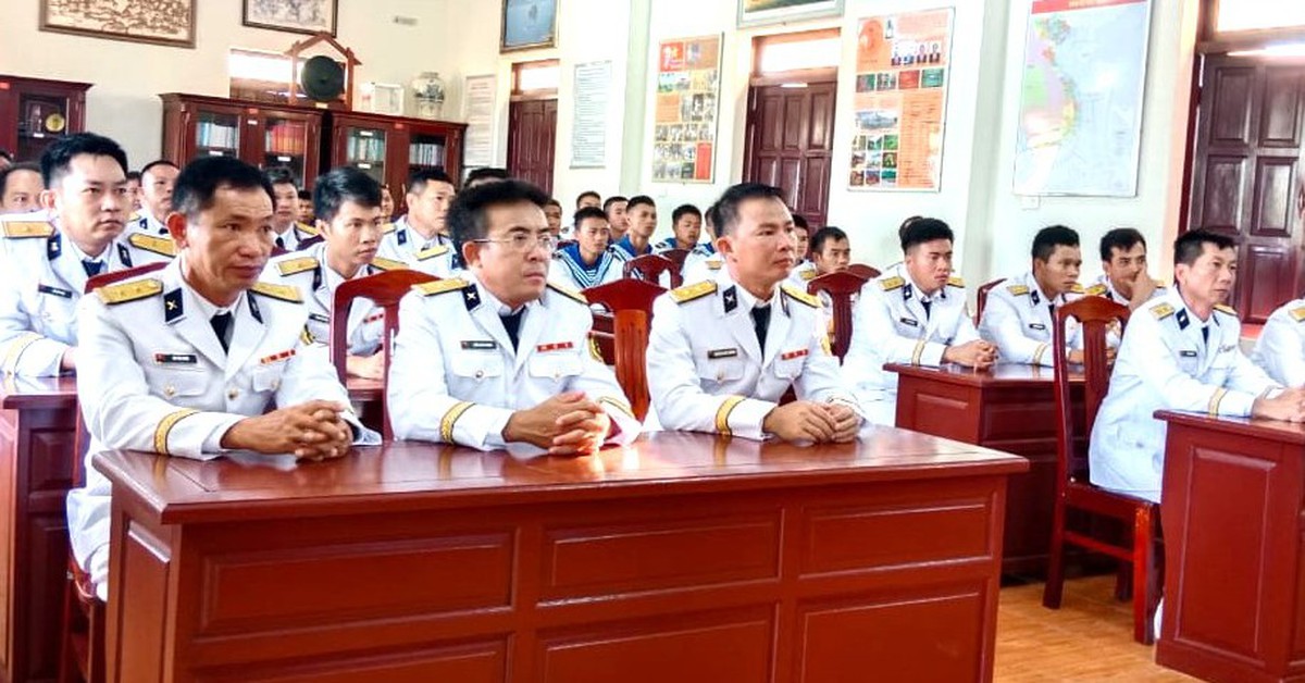 Quân dân Trường Sa và nhà giàn DK1 với lễ kỷ niệm 50 năm thống nhất đất nước